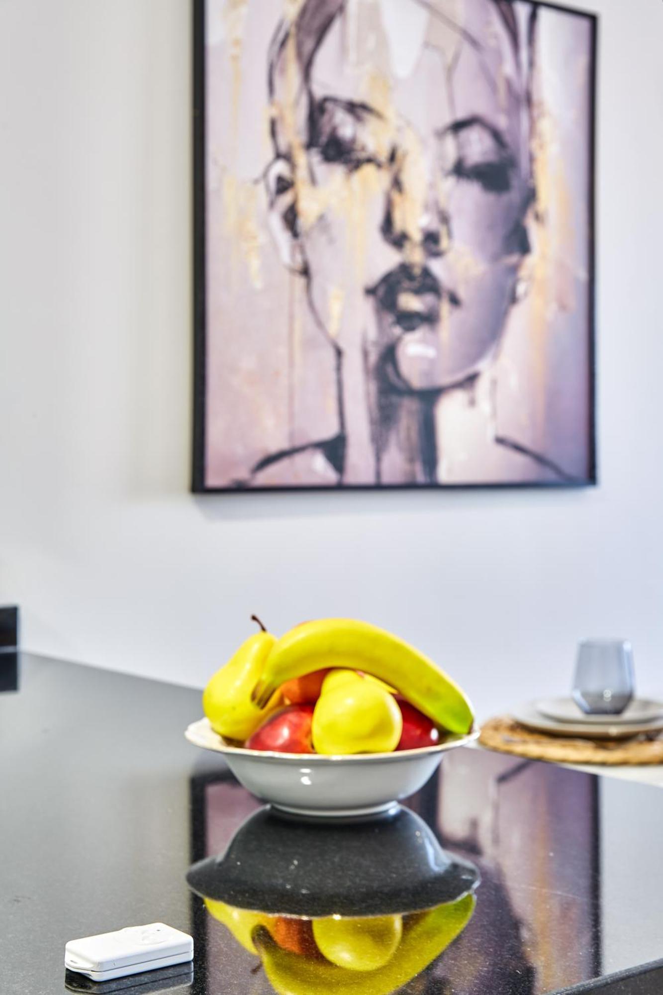 Apartmán Sleek And Modern 2-Bed Unit In Downtown Casa Casablanca Exteriér fotografie