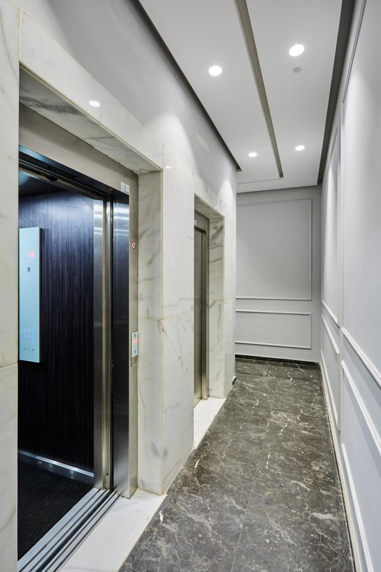 Apartmán Sleek And Modern 2-Bed Unit In Downtown Casa Casablanca Exteriér fotografie